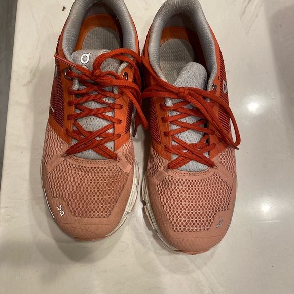 on cloud shoes - Picture 3 of 6